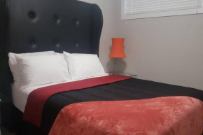 Exquisite La Posh Suite!